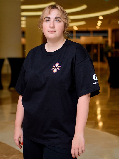 Футболка оверсайз "Вдохновение" (черная)